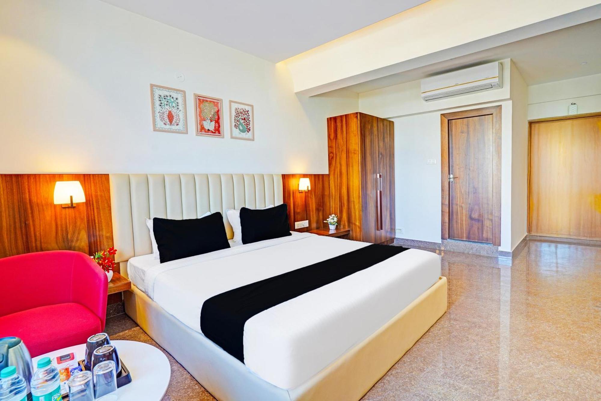 Kammasandra Super Townhouse Oak Electronic City Formerly Hotel Trubell מראה חיצוני תמונה