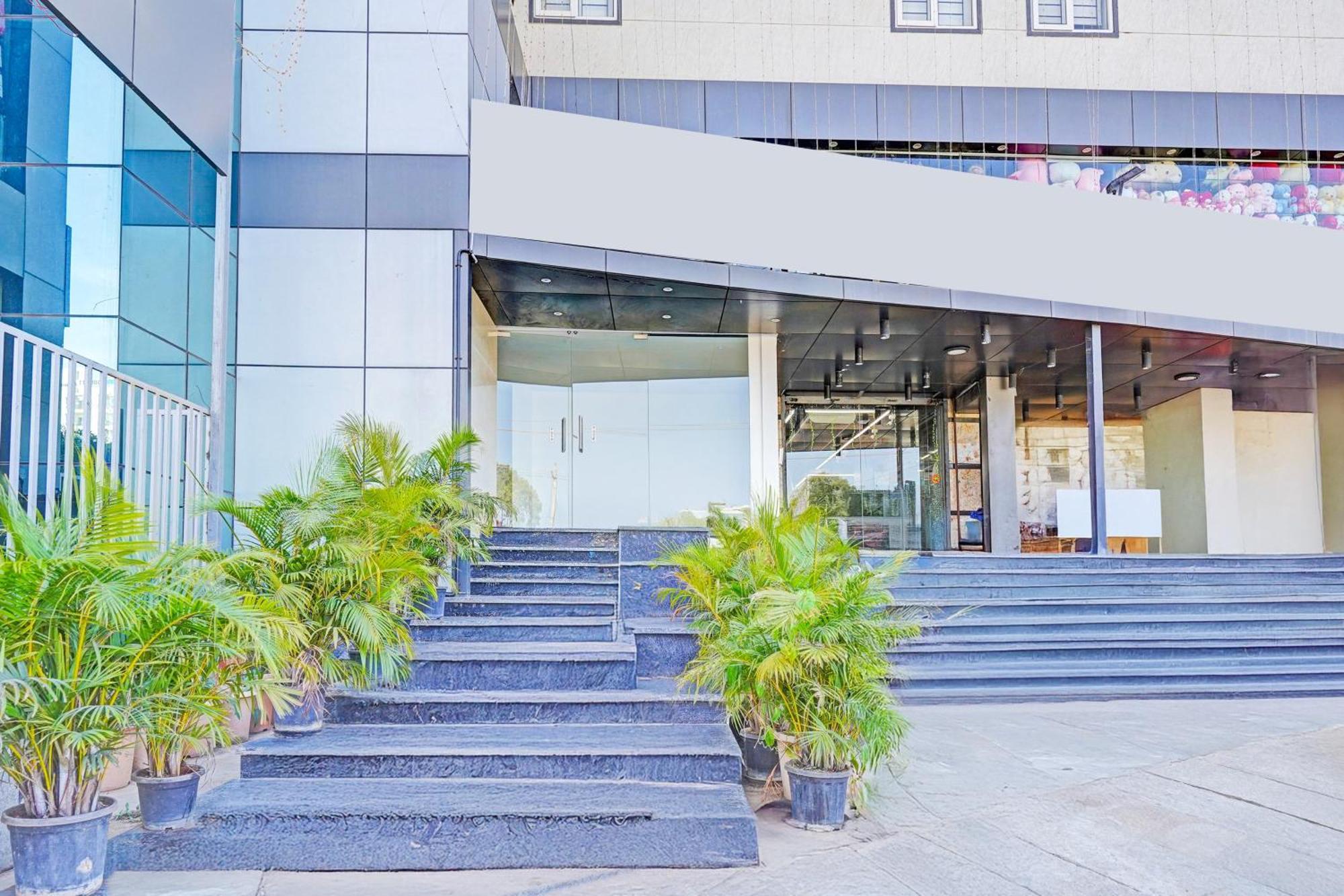 Kammasandra Super Townhouse Oak Electronic City Formerly Hotel Trubell מראה חיצוני תמונה