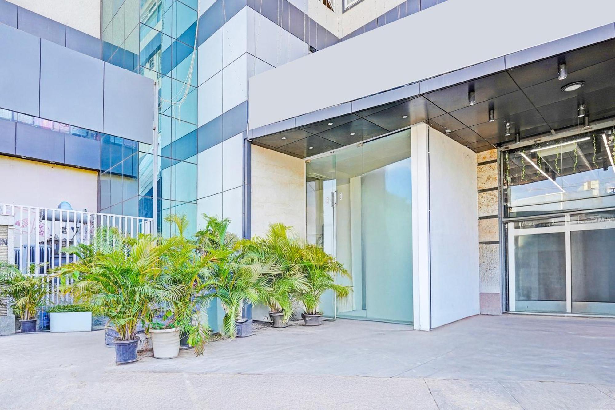 Kammasandra Super Townhouse Oak Electronic City Formerly Hotel Trubell מראה חיצוני תמונה